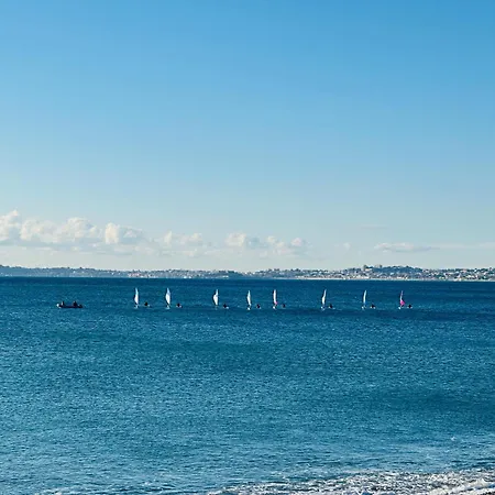 Side Ocean View Studio, 24h Check-in And Out, Air Conditioner, Close To Airport Apartment Cagnes-sur-Mer