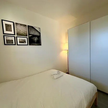 Side Ocean View Studio, 24h Check-in And Out, Air Conditioner, Close To Airport