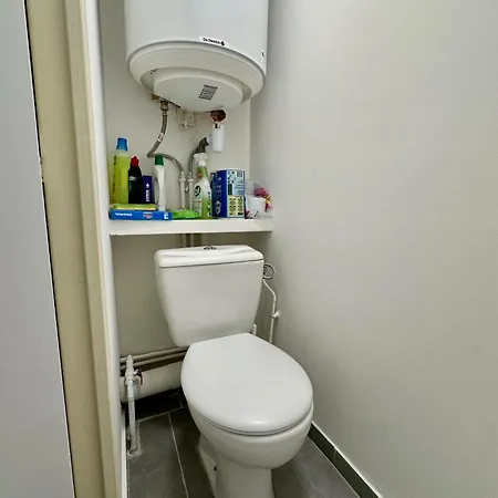 Apartment Side Ocean View Studio, 24h Check-in And Out, Air Conditioner, Close To Airport *