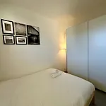 Side Ocean View Studio, 24h Check-in And Out, Air Conditioner, Close To Airport