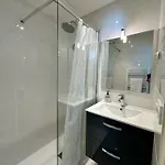 Side Ocean View Studio, 24h Check-in And Out, Air Conditioner, Close To Airport * Cagnes-sur-Mer
