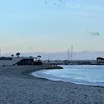 Side Ocean View Studio, 24h Check-in And Out, Air Conditioner, Close To Airport Apartamento
